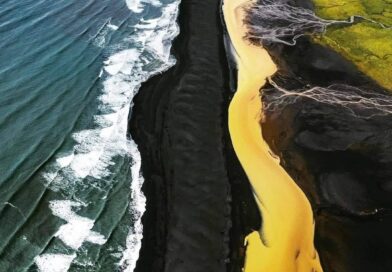 The place in Iceland where Green Fields, Yellow River, Black Beach and Blue Sea …