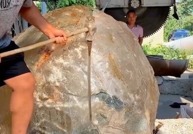 Making glass utensils in a glass furnace
_______________________

????Follow us @tech_advance_ 
????Say something about the video
_______________________

❤️Double tap to like the video 
????Tag a friend
????Turn on notification 
_______________________

DM for removal request (no copyright intended)
_______________________
#manufacturing #engine #engineer #engineering #tech #technology #innovation #creativity #education #GlassArtistry #GlassUtensils #GlassFurnace #GlassBlowing #HandcraftedGlass #ArtisanGlassware #GlassCraftsmanship #FurnaceCreations #GlassDesign #ArtisanUtensils #HandBlownGlass #GlassStudio  #HandmadeGlassware #CraftedWithFire